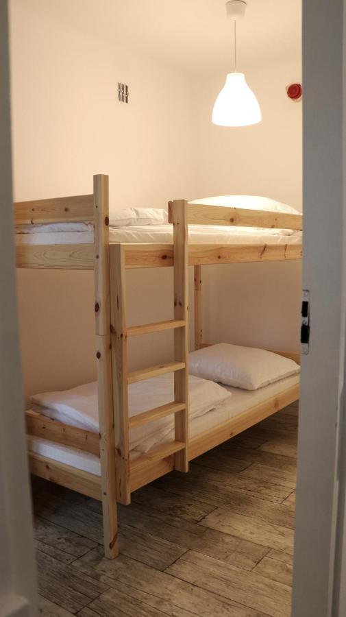 Sanera Hostel Varsavia Esterno foto